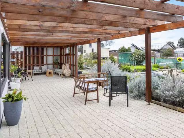 Rental! 19 Mulal Avenue, Witchcliffe, WA 6286