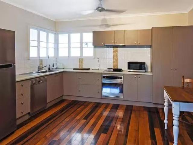 Cozy /19 Allan Street, Bungalow, QLD 4870