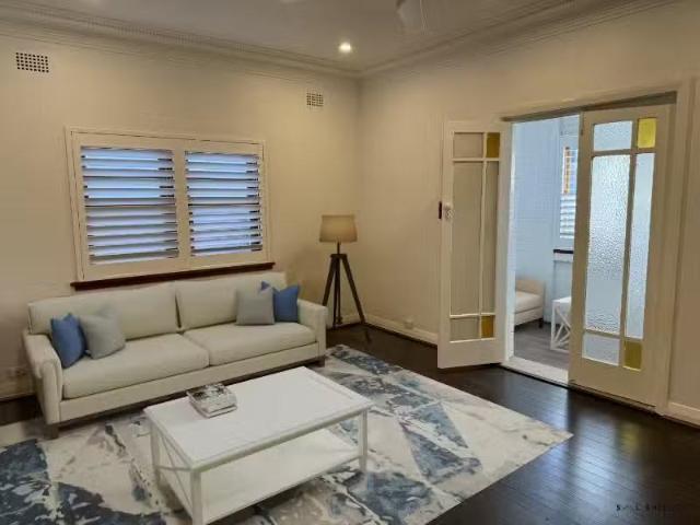 For Rent! 19 Hereford Street, Glebe House for rent Listed by.