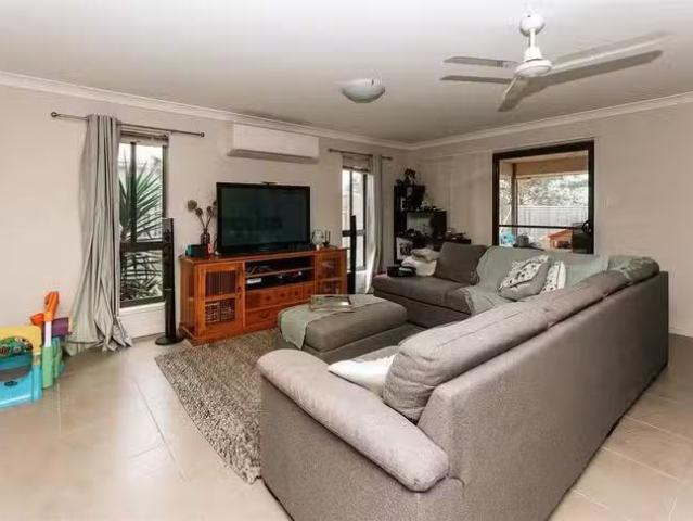 Rental! 19 Hintz Street, Branyan, QLD 4670