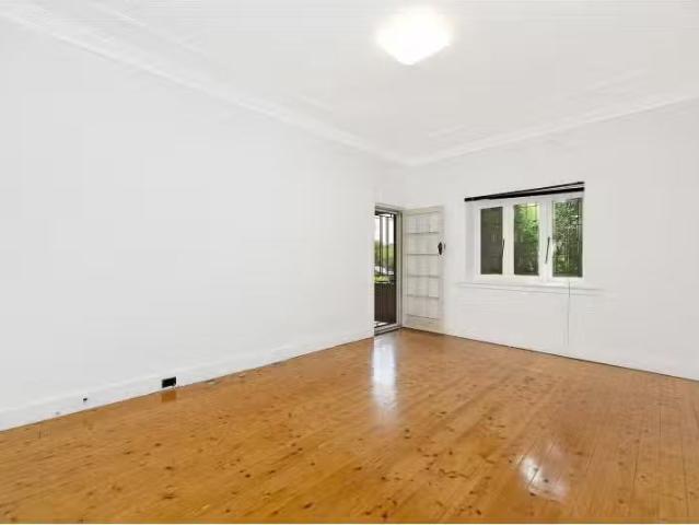 Nice 19 Ismay Avenue, HOMEBUSH House for rent Listed by Susie.
