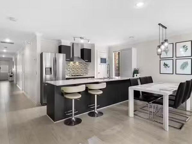 Rental! 19 Rona Road, Point Cook, VIC 3030