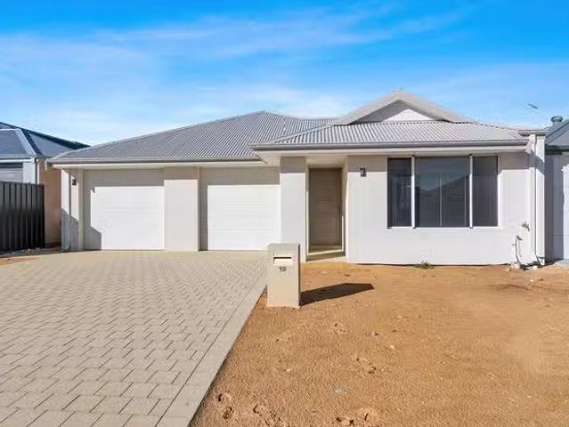 Nice 19A Delaware Road, Baldivis, WA 6171
