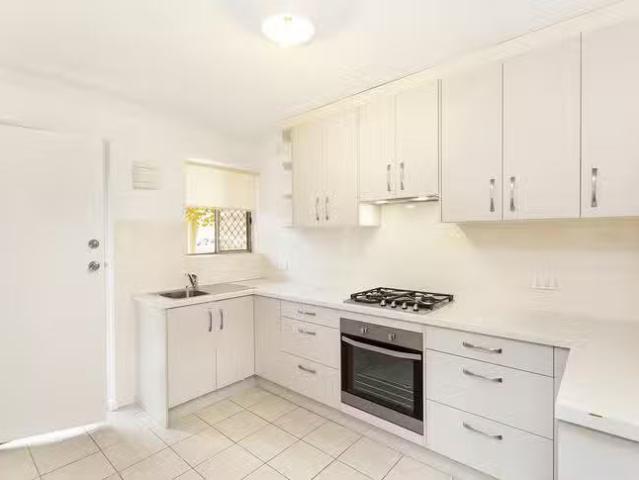 Charming 10/3 Noblet Street, Findon, SA 5023