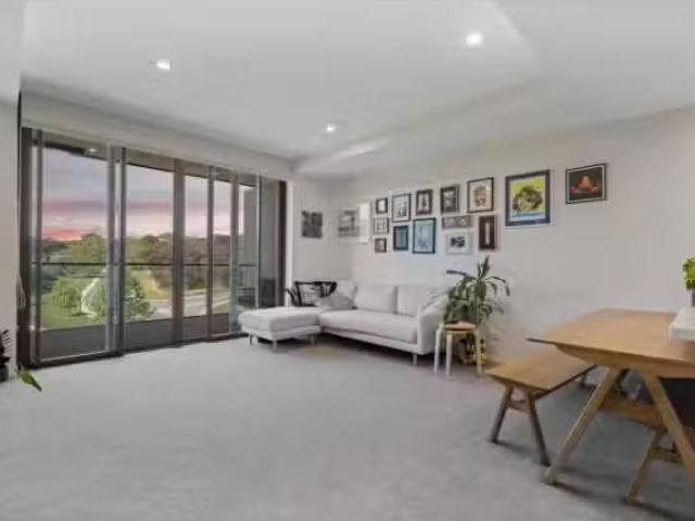 Cozy 100/81 Constitution Avenue, Campbell Apartment for rent.