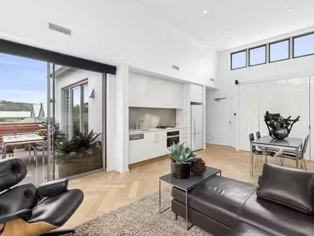 Nice 10/118 120 Ocean Street, Narrabeen, NSW 2101