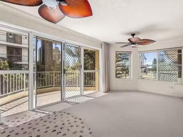 Nice 10/166 Surf Parade, Broadbeach, QLD 4218
