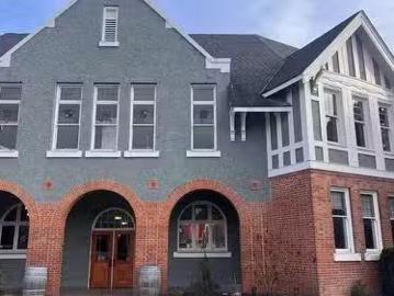 Cozy 101 20 Hudson Avenue, Salmon Arm, BC, V1E 4H8 commercia.