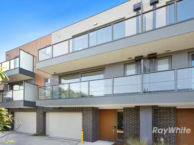 Nice 10/307 Grange Road, Ormond VIC 3204