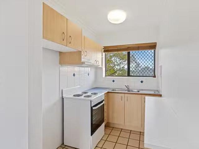 Rental! 10/32 Crowther Street, West End, QLD 4101