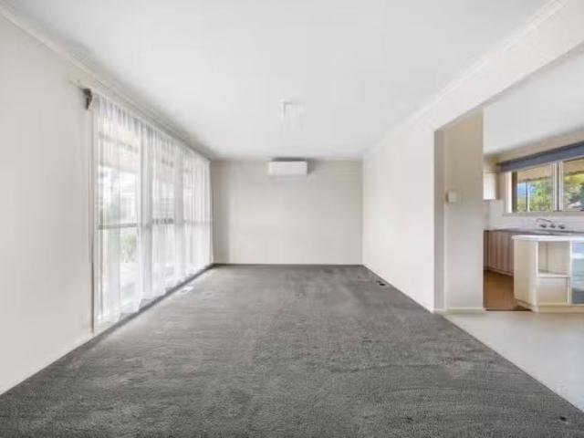 Unique 104 Morgan St, Sebastopol VIC 3356 House For Lease