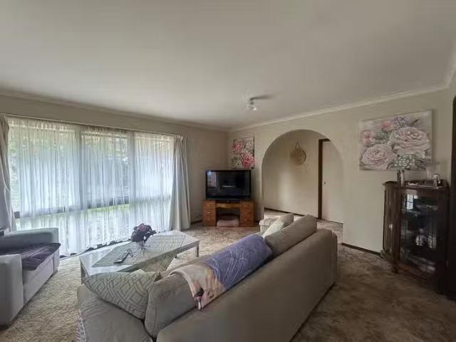 Charming 10/91 95 Mccartin Street, Leongatha, VIC 3953