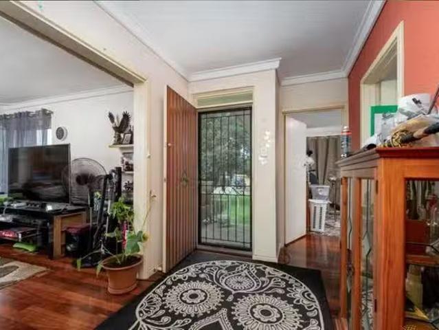 Cheap 10 Ninda Road, Shoalwater, WA 6169