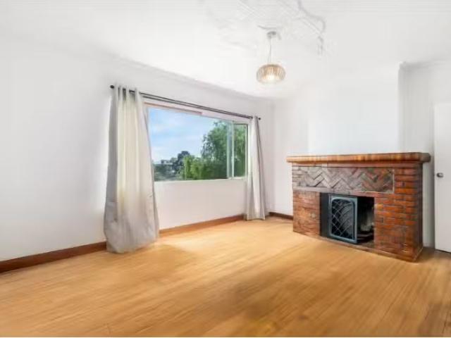 Cheap 10 Baintree Ave, Dynnyrne House for rent Listed by Harr.