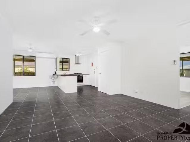 Just in! 10 Castlefin Road, Utakarra, WA 6530