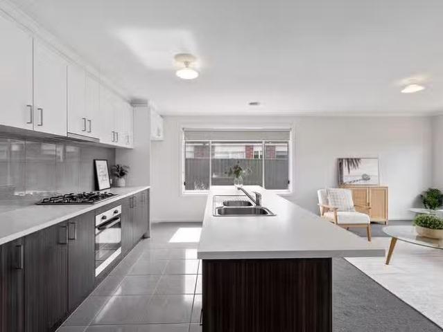 Cozy 10 Eldridge Court, Sebastopol, VIC 3356