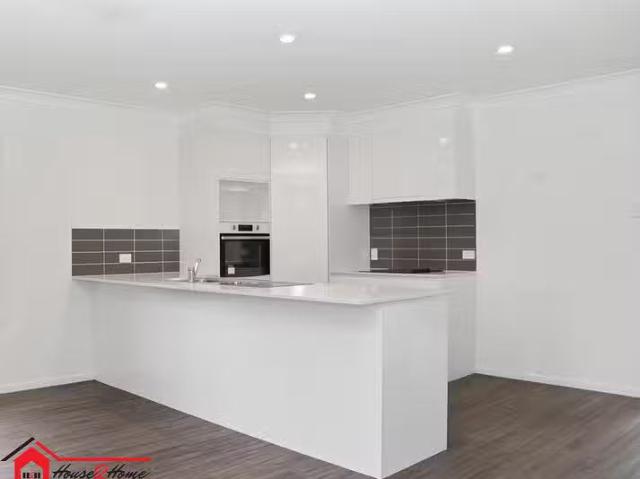 For Rent! 10 Roessler Avenue, Applethorpe, QLD 4378
