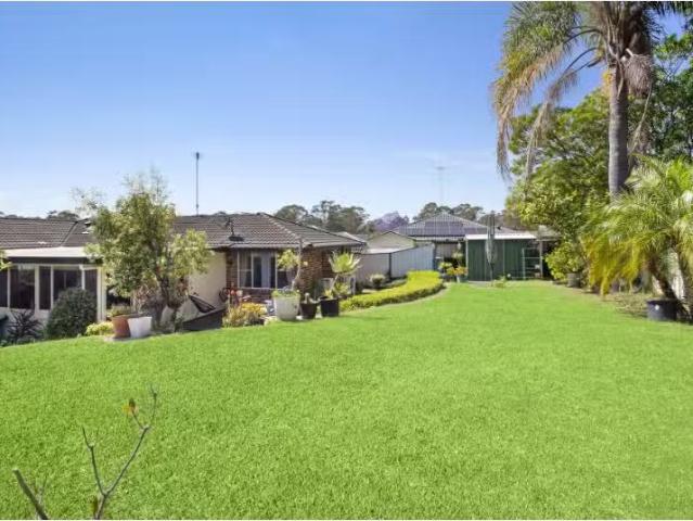 New 10 Stein Place, Glenmore Park House for rent Listed by Ge.