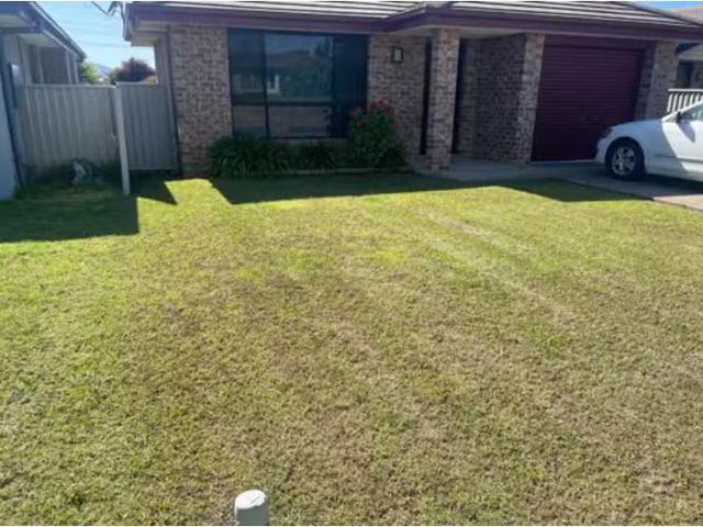Cheap 10 Tasman Place, TAMWORTH House for rent Listed by Kell.