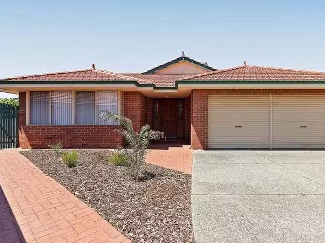 Deal! 10B Briggs Court, Beaconsfield, WA 6162