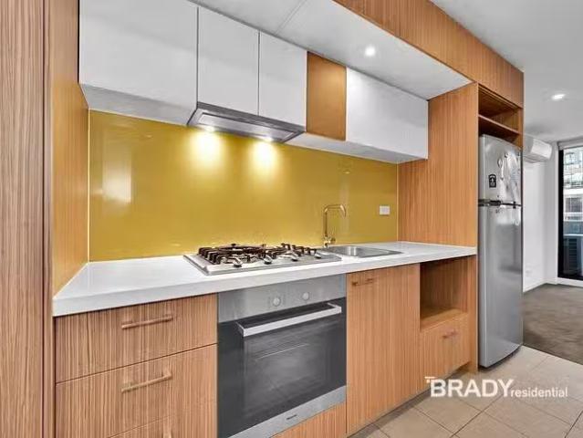 Cozy 1103/5 Sutherland Street, Melbourne, VIC 3000