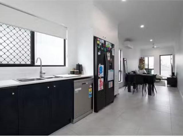 Unique 1/10 Amber Court, Redbank Plains, QLD 4301