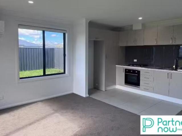 Cozy 1/10 Fairymartin Lane, TAMWORTH Apartment for rent Liste.