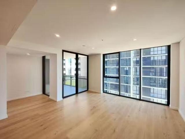 Deal! 1115/4 Andalusian Way, Castle Hill, NSW 2154