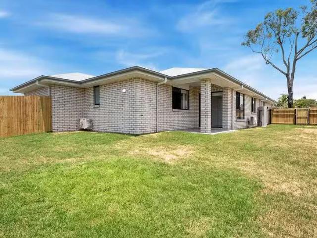 Just in! 1/118A Bideford Street, Torquay, QLD 4655