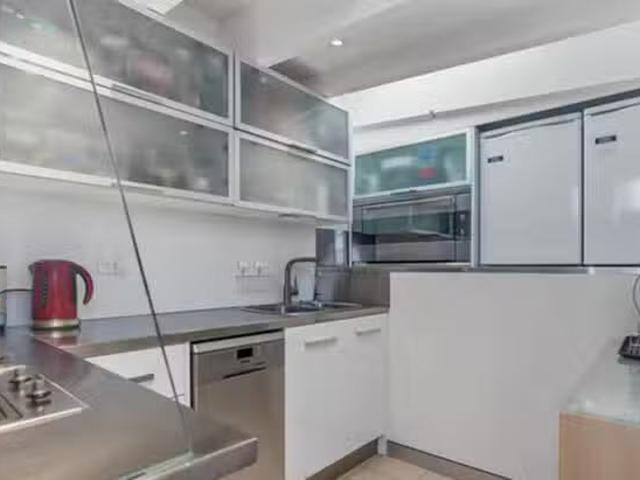 Deal! 1/1203 Botany Lane, Mascot, NSW 2020