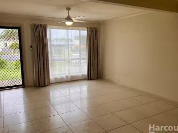 Cozy 1/126 Gregory Street, South West Rocks, NSW 2431 Duplex.