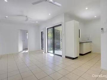 Nice 1/1339 Riverway Drive, Kelso, QLD 4815