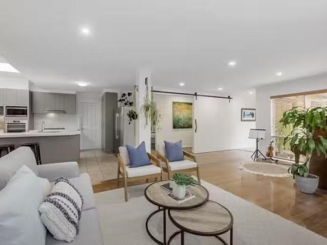 Charming 117 Bignell Road, Bentleigh East VIC 3165