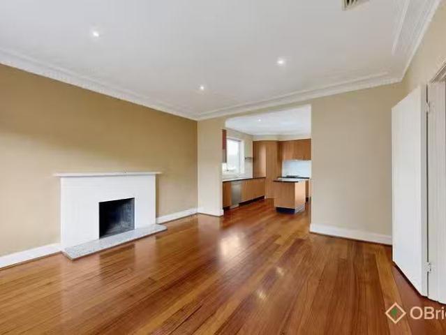 For Rent! 1/17 Colin Road, Oakleigh South, VIC 3167