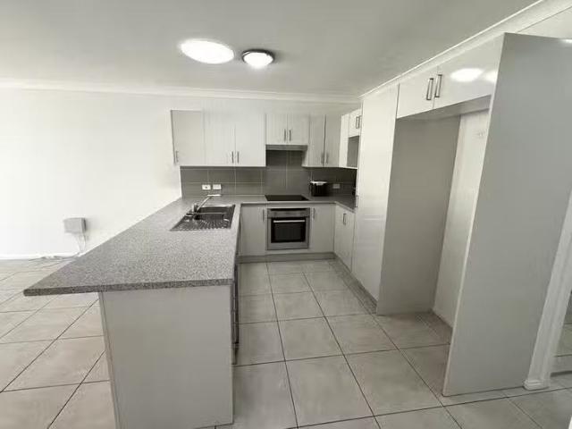 Charming 1/141 Mcmahon Way, Singleton Heights, NSW 2330