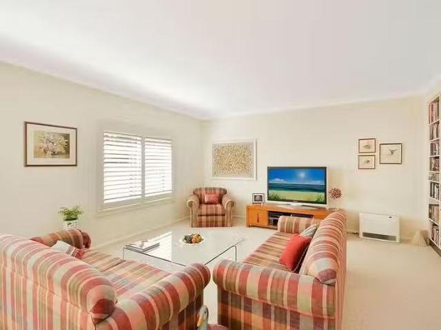 Just in! 11/47 53 Falls Road, Wentworth Falls, NSW 2782