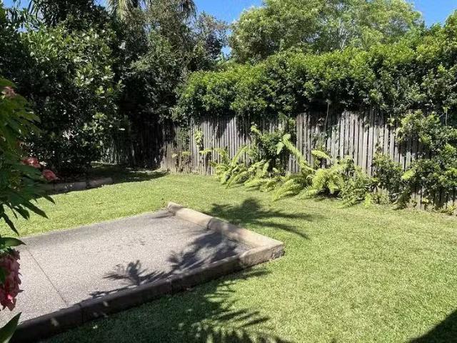 Cozy 1/14 Ingham Court, Mooroobool, QLD 4870