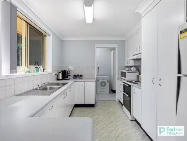 Cheap 1/15 Illoura Street, TAMWORTH Apartment for rent Listed.