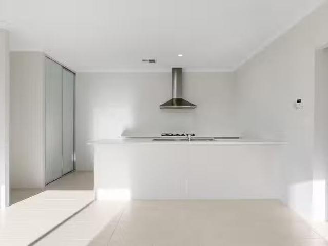 New 11 Mavericks Street, Eglinton, WA 6034