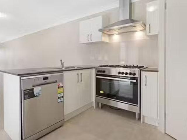 Cozy 1/1 Orchard Lane, Glenvale, QLD 4350