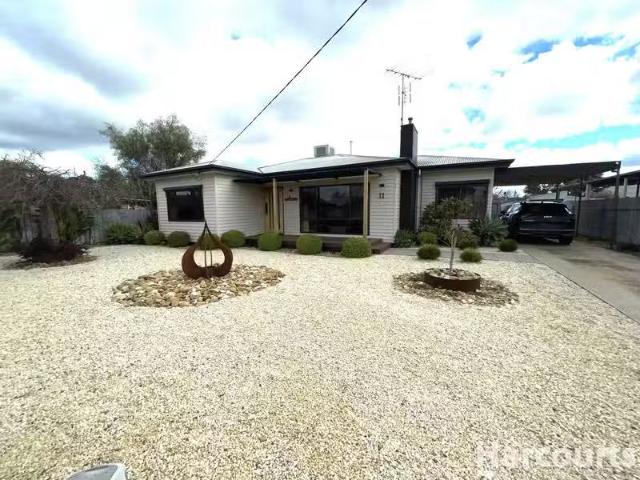 Unique 11 Austin Street, HORSHAM, VIC 3400 House for Rent
