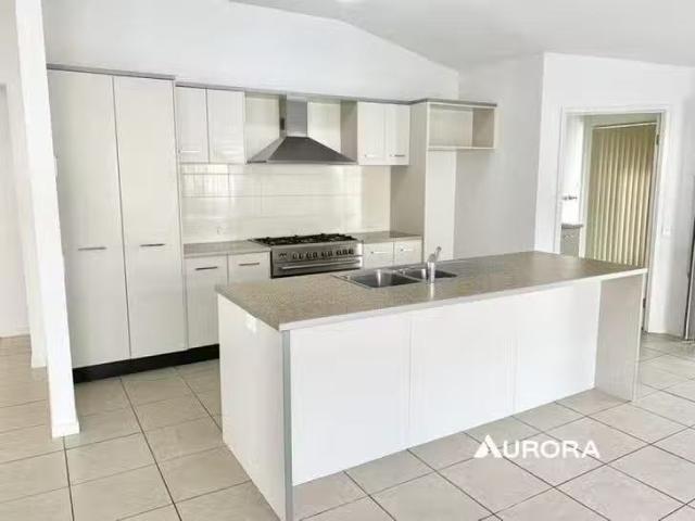 Nice 11 Beddoe Street, Thornlands, QLD 4164