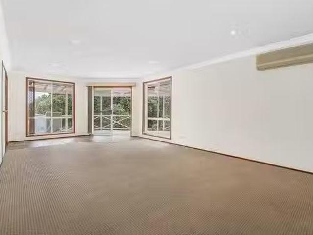 Nice 11 Hanlan Street, Cranebrook, NSW 2749