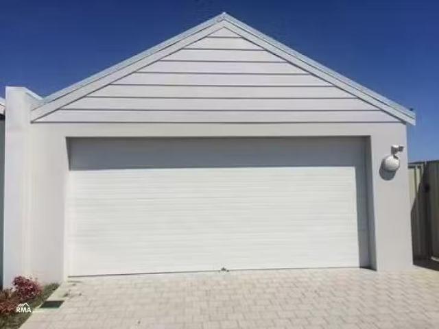 Just in! 11A Constellation Drive, Australind, WA 6233