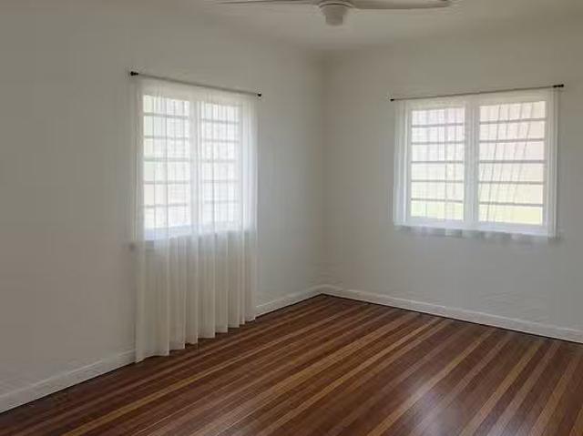 Unique 120 Thynne Road, Morningside, QLD 4170