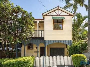 Just in! 120 Lower Cairns Terrace, Paddington, QLD 4064