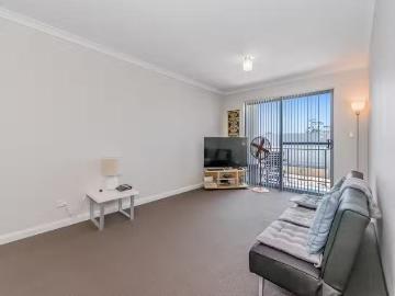 For Rent! 12/12 Davis Road, Kelmscott, WA 6111