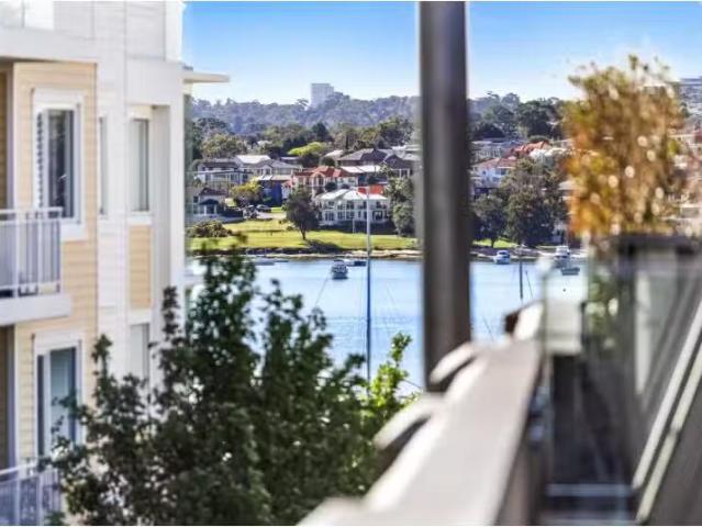 Rental! 12/15 Woodlands Avenue, Breakfast Point Apartment for.