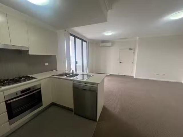 Deal! 121/69 Elizabeth Drive, Liverpool, NSW 2170