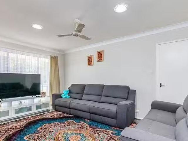 Cozy 121 Altone Road, Beechboro, WA 6063